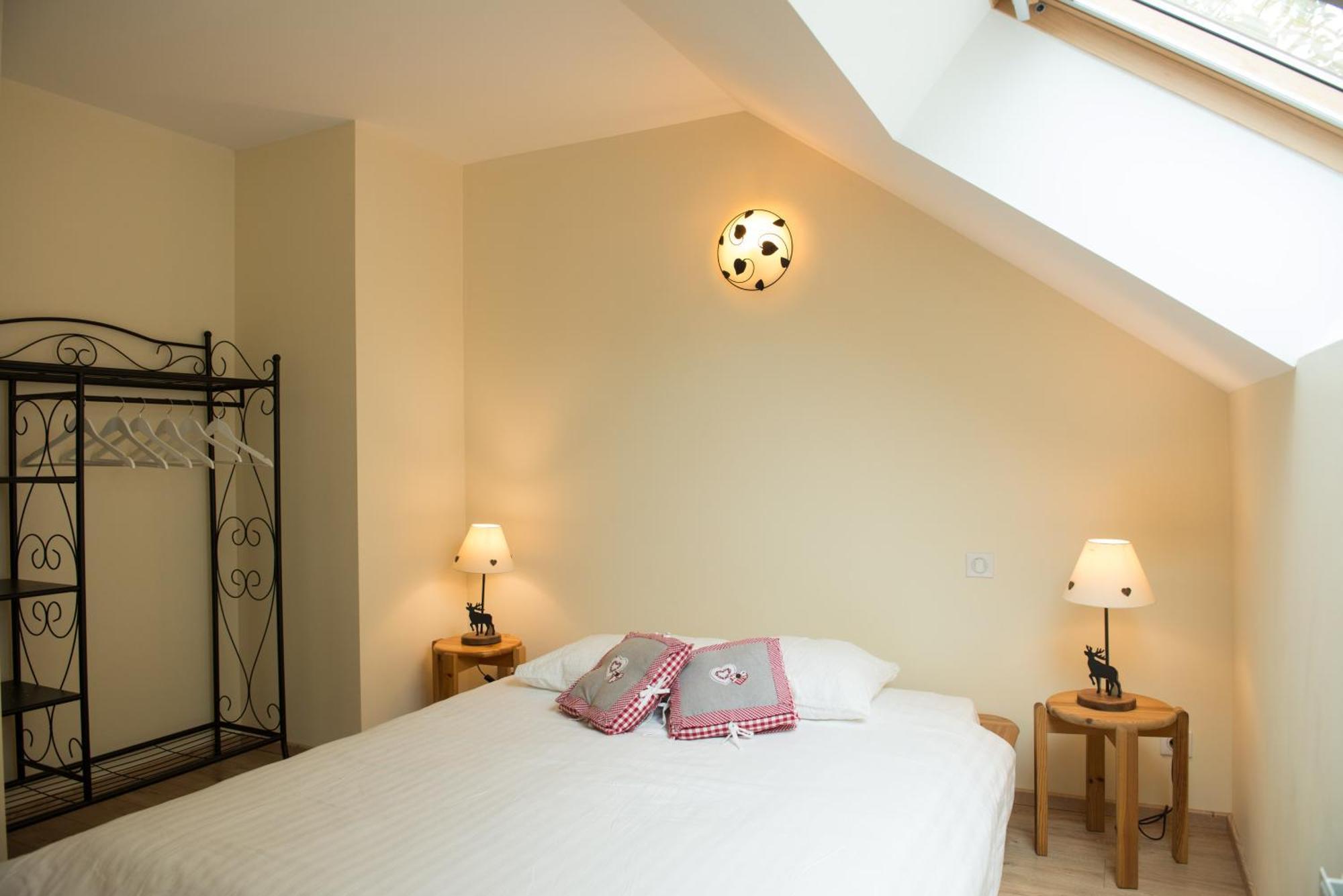 Au Bonheur Des Retrouvailles Hotel Denonville Eksteriør billede